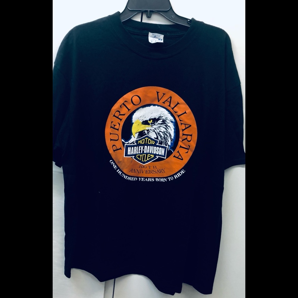 Men’s T-shirt